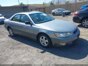  Salvage Lexus Es