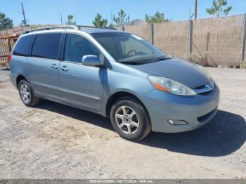  Salvage Toyota Sienna