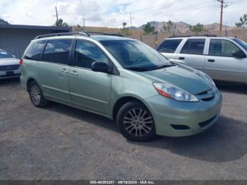  Salvage Toyota Sienna