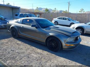  Salvage Ford Mustang