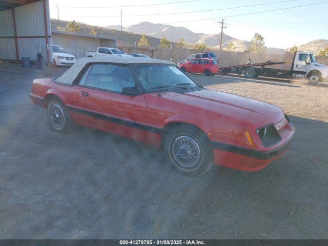  Salvage Ford Mustang