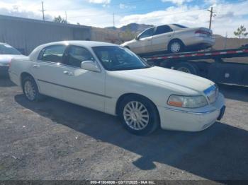  Salvage Lincoln Towncar