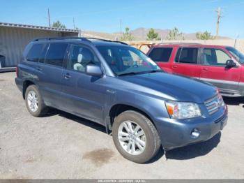  Salvage Toyota Highlander