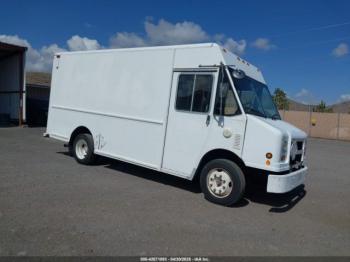  Salvage Freightliner Chassis