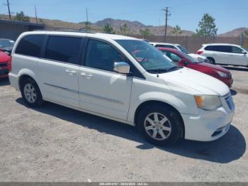  Salvage Chrysler Town & Country