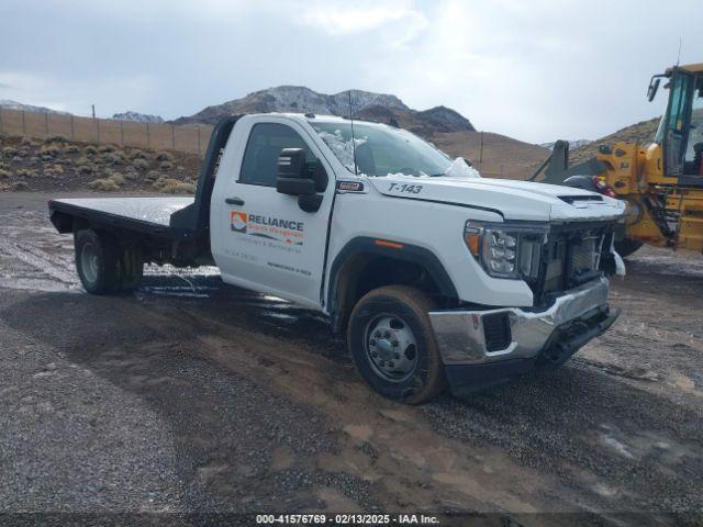 Salvage General Motors Sierra 3500hd Chassis
