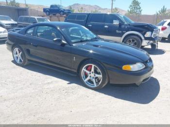  Salvage Ford Mustang