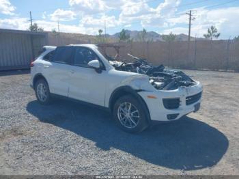  Salvage Porsche Cayenne