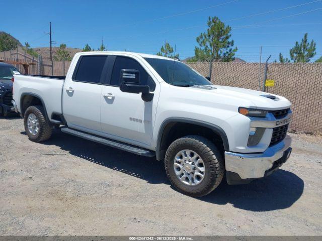  Salvage Chevrolet Silverado 2500