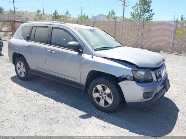 Salvage Jeep Compass