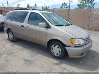  Salvage Toyota Sienna