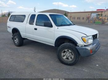  Salvage Toyota Tacoma