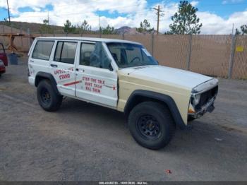  Salvage Jeep Cherokee