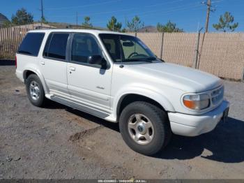  Salvage Ford Explorer