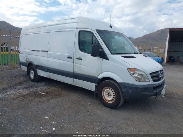  Salvage Mercedes-Benz Sprinter 2500