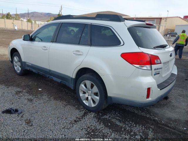 Subaru Outback 2.5i Premium Image 2