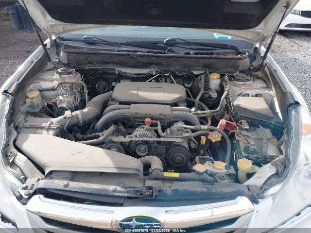 Subaru Outback 2.5i Premium Image 6