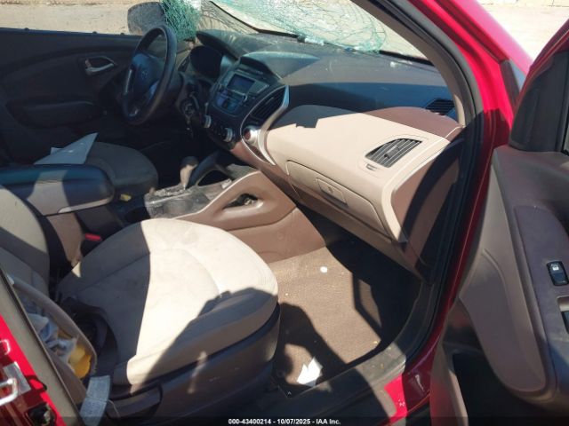 Hyundai TUCSON Gl Image 9