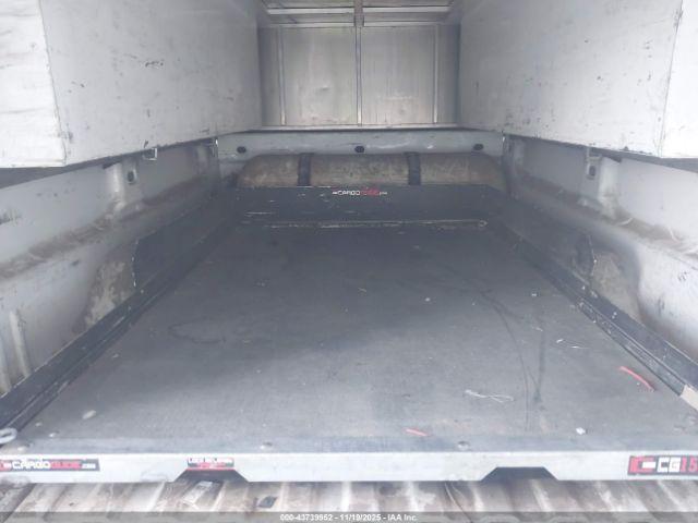 Chevrolet Silverado 1500 Wt Image 8