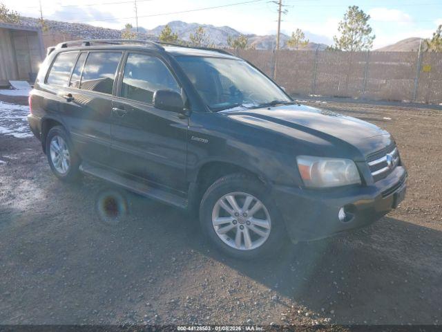  Salvage Toyota Highlander